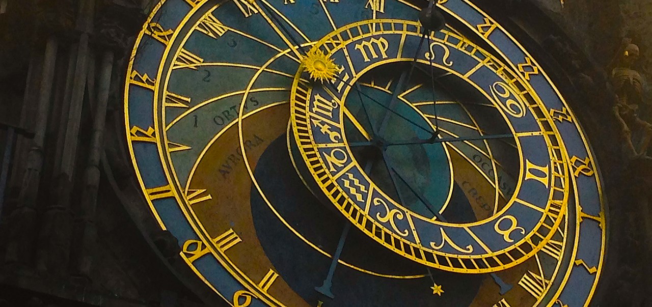 a closeup of the Prague Astronomical Clock By EWilson (Volunteer) - Own work, CC BY-SA 4.0, https://commons.wikimedia.org/w/index.php?curid=115416822